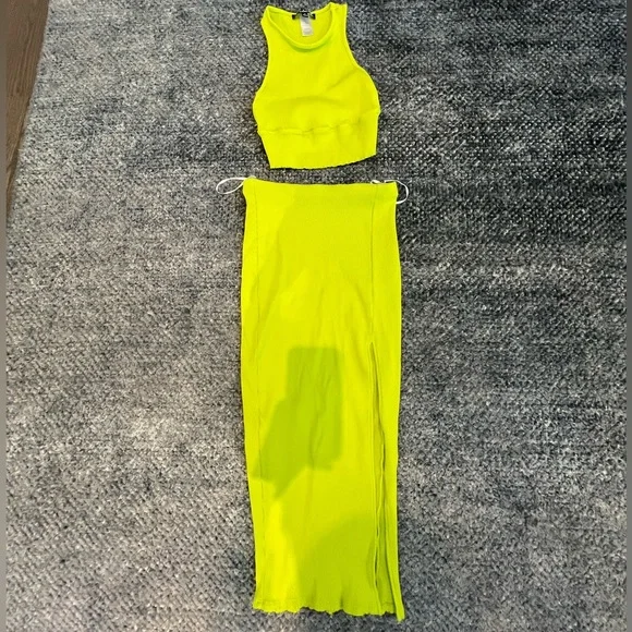 2 piece set - Picture 4 of 4